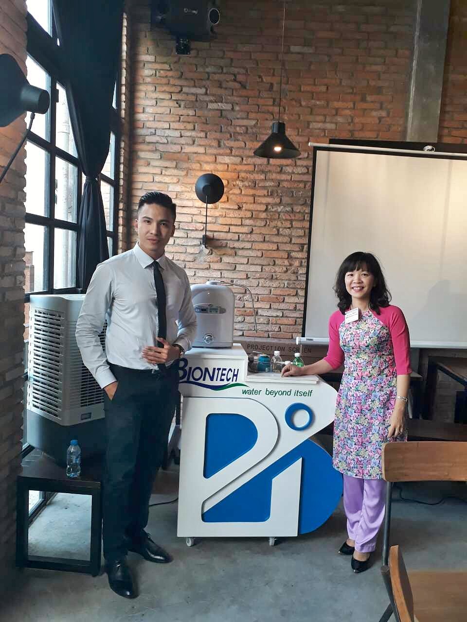 Nước Pi Biontech cùng các Doanh nhân của BNI VN